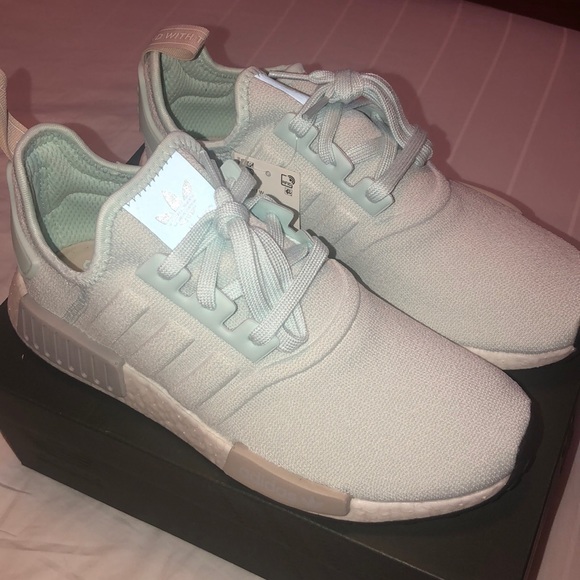 adidas nmd mint